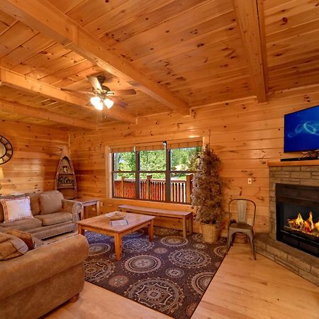 Misty Mountain Lodge Holiday Home Gatlinburg Bagian luar foto