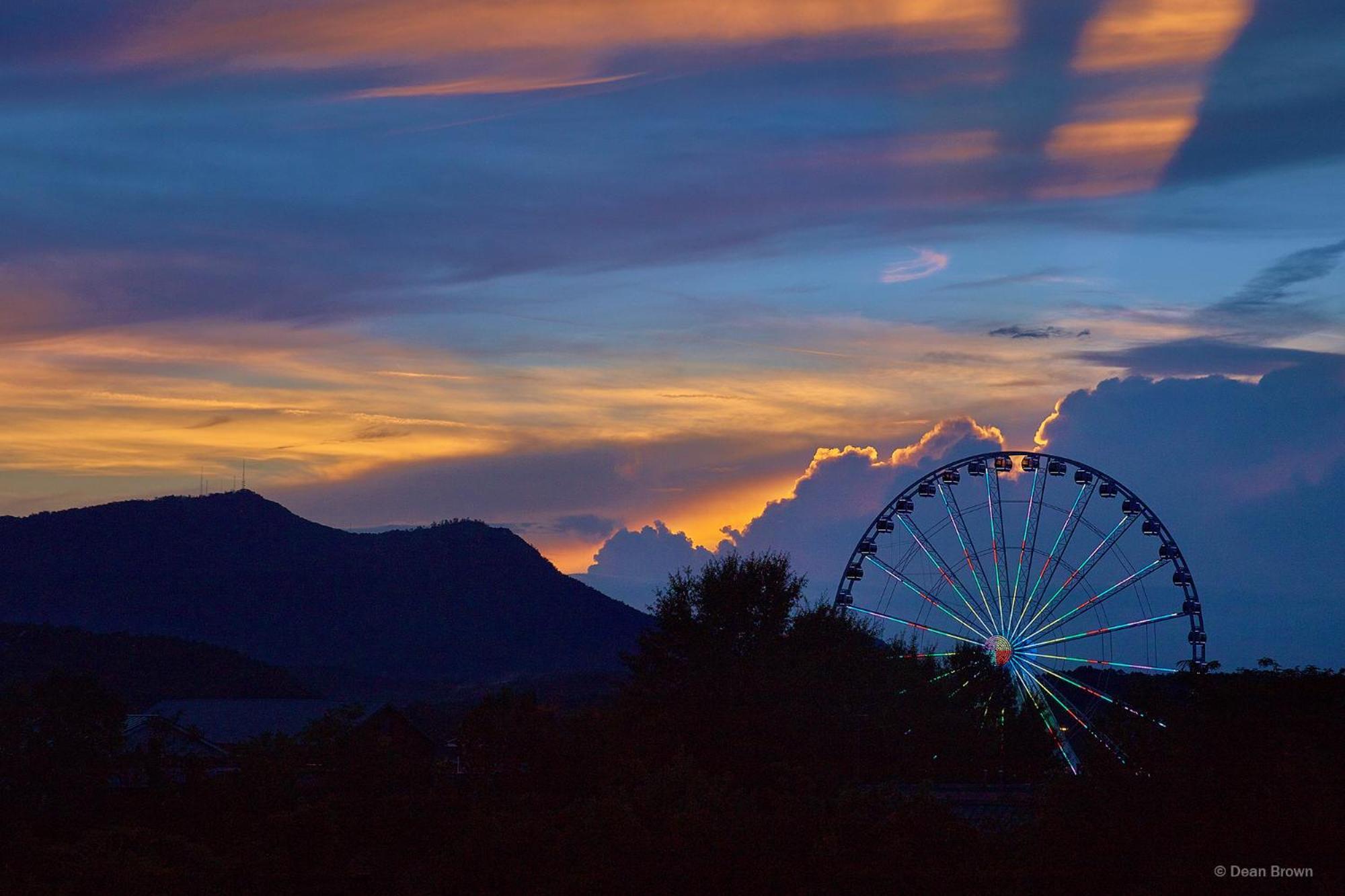 Misty Mountain Lodge Holiday Home Gatlinburg Bagian luar foto